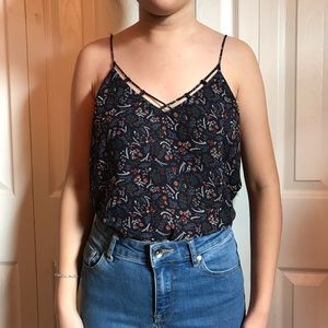 🌟4 for $20 navy floral blouse